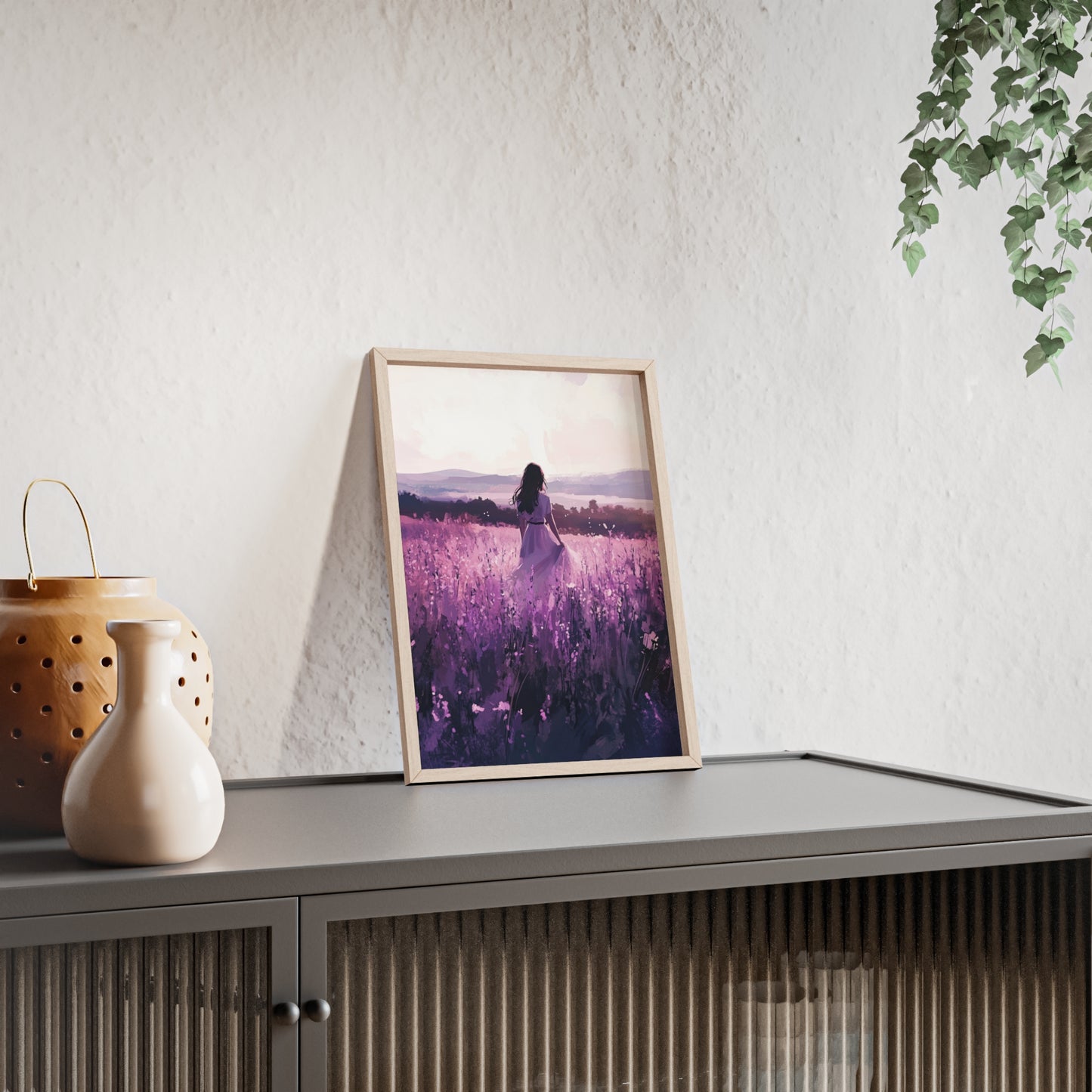 Frau in blühender Wiese