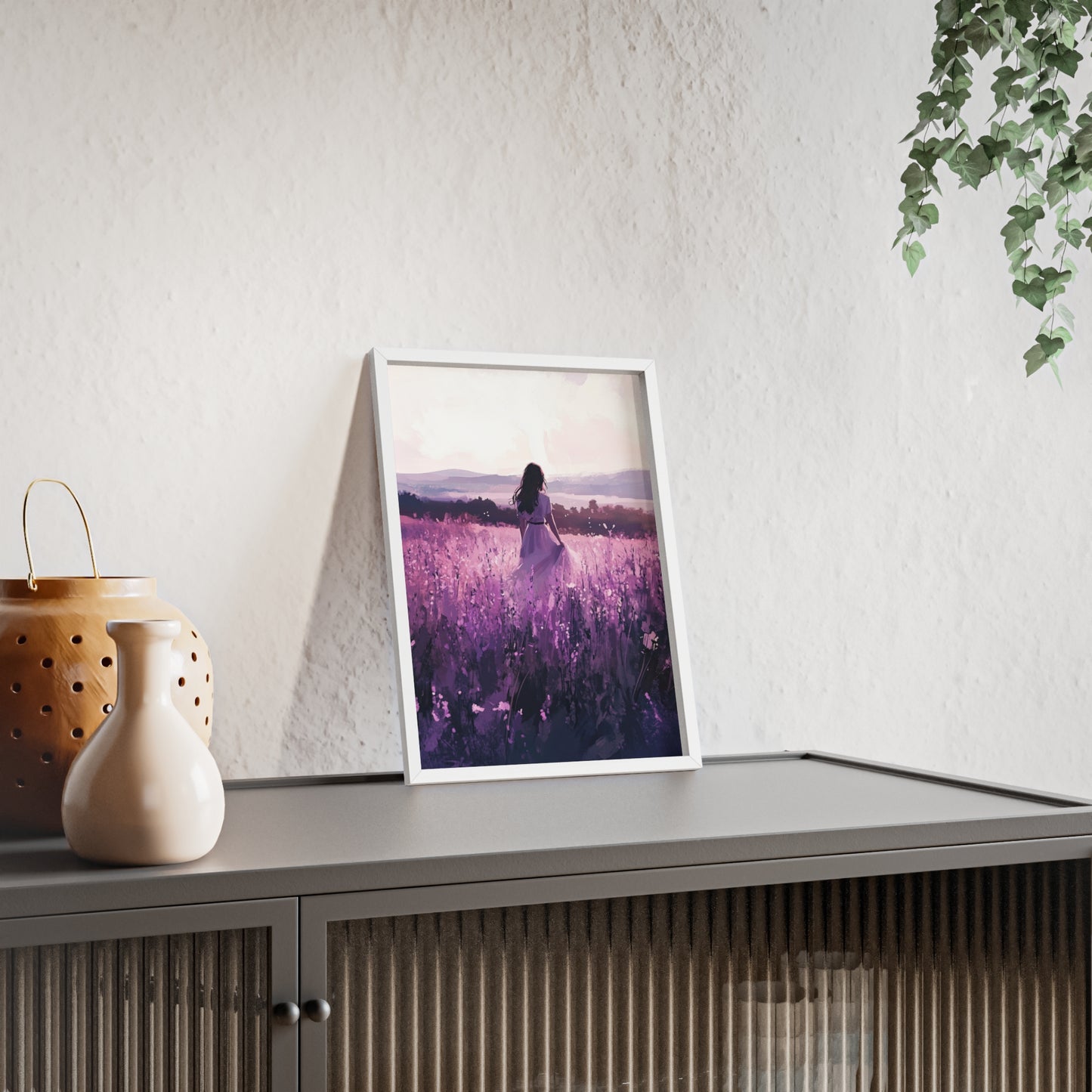 Frau in blühender Wiese